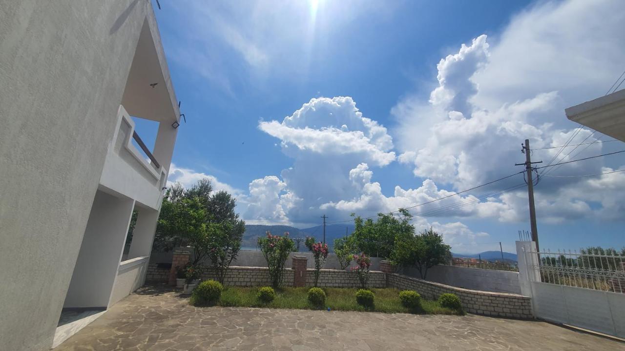 Mihal Suites Σαράντα Εξωτερικό φωτογραφία