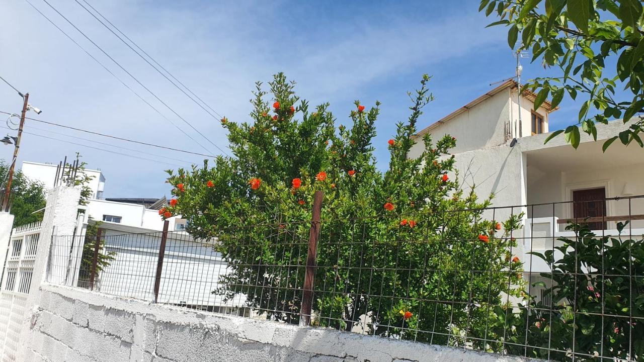 Mihal Suites Σαράντα Εξωτερικό φωτογραφία