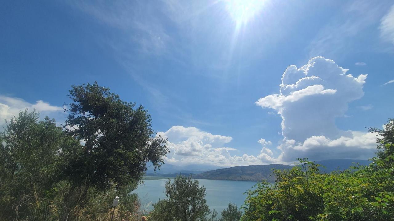 Mihal Suites Σαράντα Εξωτερικό φωτογραφία