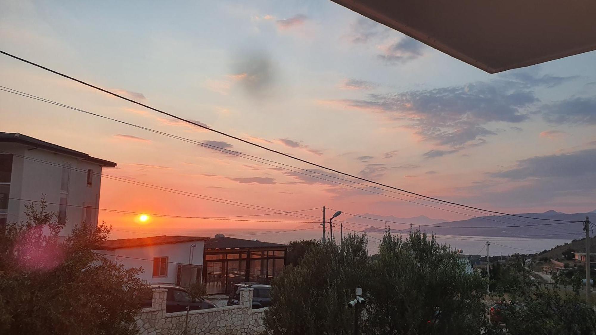 Mihal Suites Σαράντα Εξωτερικό φωτογραφία